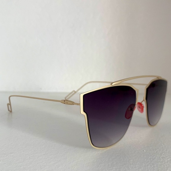 Black Gold Sunglasses - Picture 2 of 6